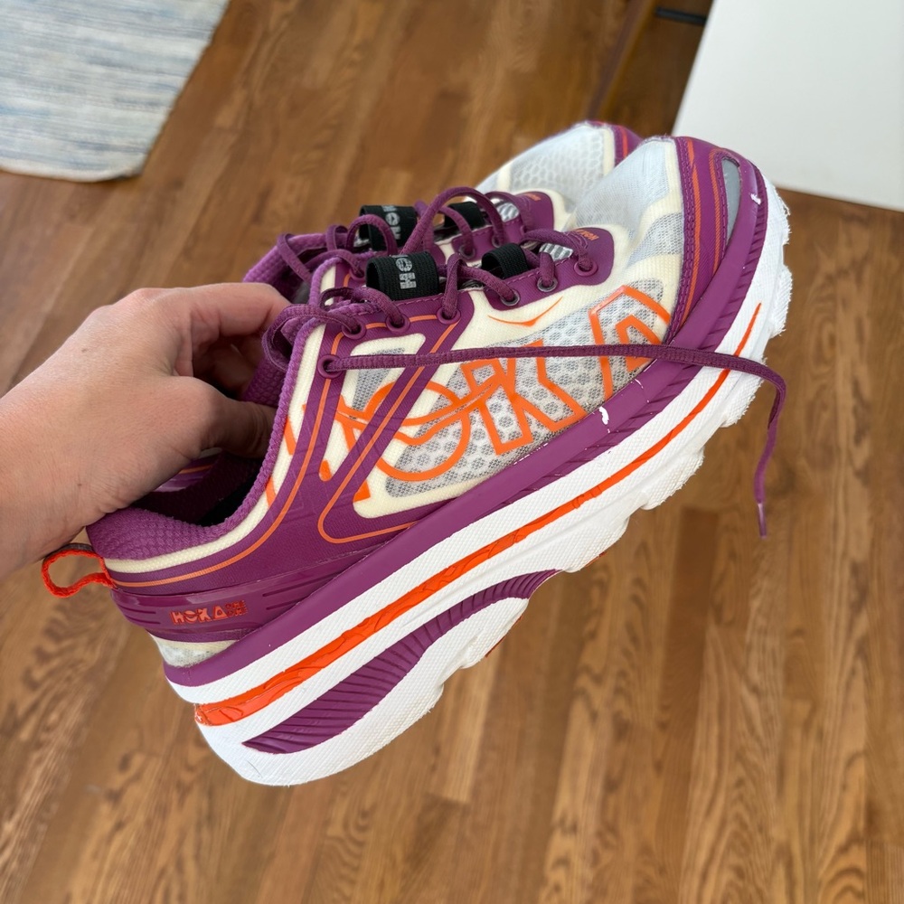 HOKA ONE ONE women’s 8.5